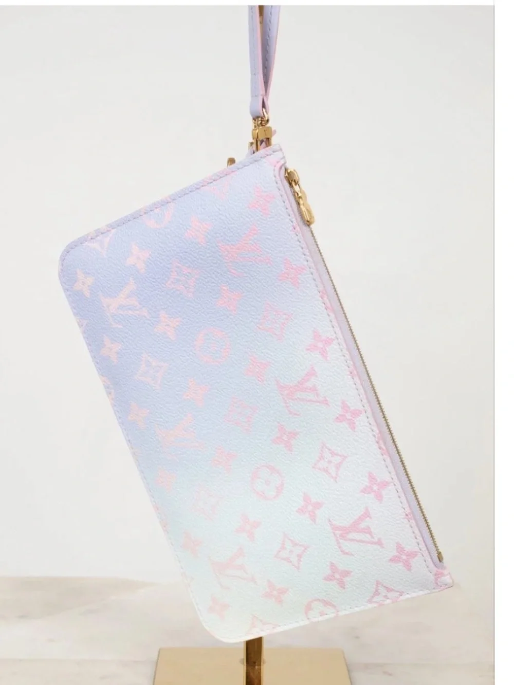 New Authentic Louis Vuitton Sunrise Pastel Pink Lilac Monogram Logo Wristlet
